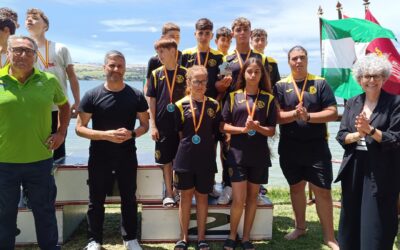 Plata para el equipo Sub-16 Mixto del Club Deportivo Piragüismo Arcos