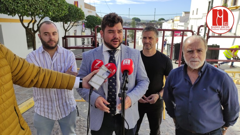 Últimos trabajos para la celebración del Toro del Barrio Bajo