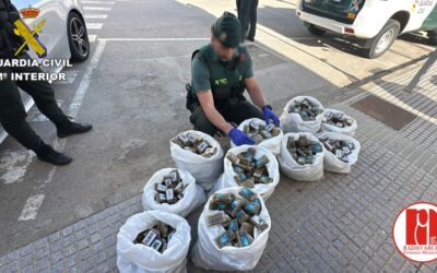 La Guardia Civil detiene a una persona que se dio a la fuga en un control mientras transportaba 180 kilos de hachís