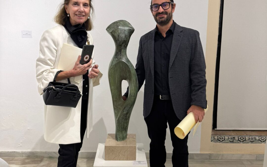 El escultor ceutí, Alejandro Pedrajas, premiado por la Real Academia de Bellas Artes de Sevilla, por su trabajo, ‘Ninfa’