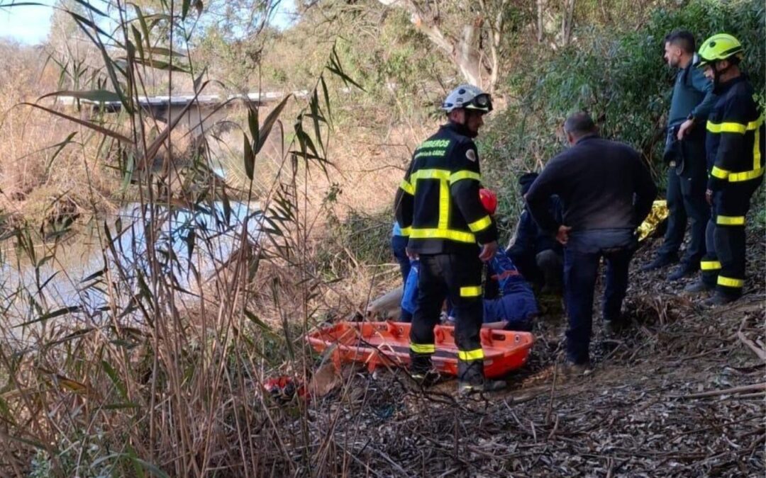 Rescatado un trabajador en Arcos de la Frontera