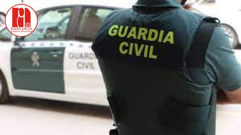 La Guardia Civil detiene en El Bosque a dos personas por sustraer tarjetas bancarias del correo postal