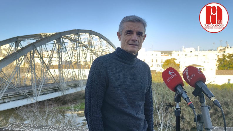 El PSOE de Arcos pone de manifiesto la preocupación ciudadana por el arreglo del Puente de San Miguel