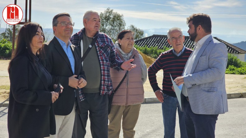 El alcalde de Arcos anuncia que las obras de reurbanización de la barriada de La Verbena comenzarán en breve